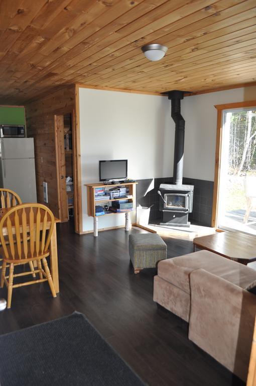 The Sleeping Moose Cottage Birch Plain 외부 사진