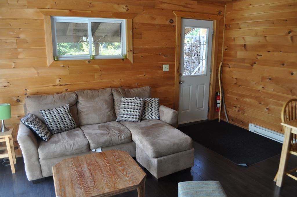 The Sleeping Moose Cottage Birch Plain 외부 사진